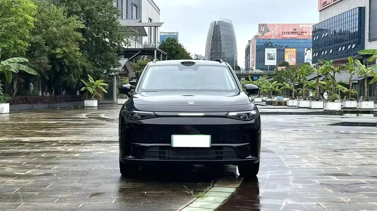 LEAPMOTOR C16 2025