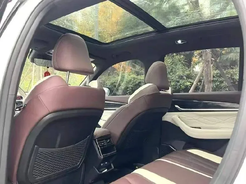 GEELY MONJARO 2022
