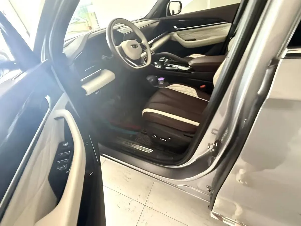 GEELY MONJARO 2022
