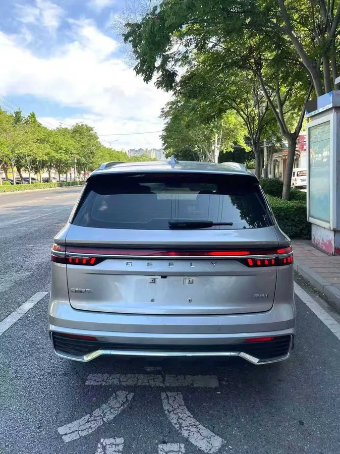 GEELY MONJARO 2022