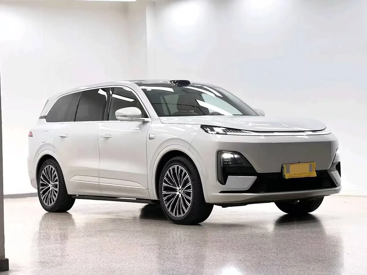 CHANGAN DEEPAL S09 4WD 2025