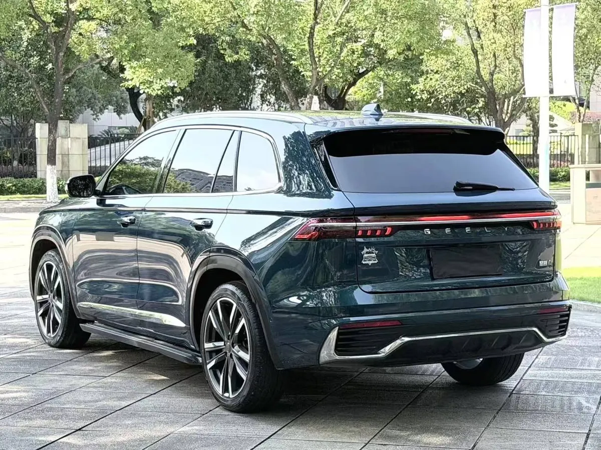 GEELY MONJARO 2022