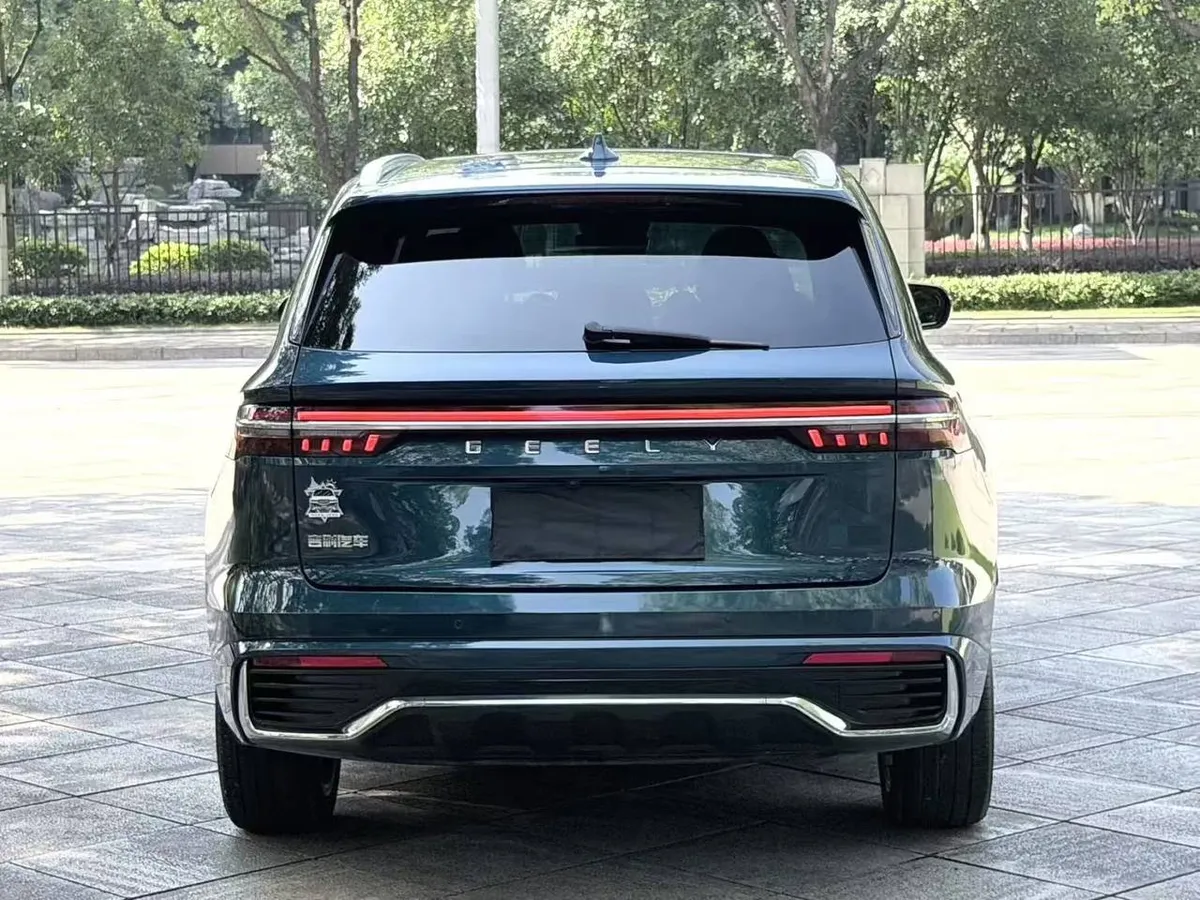 GEELY MONJARO 2022