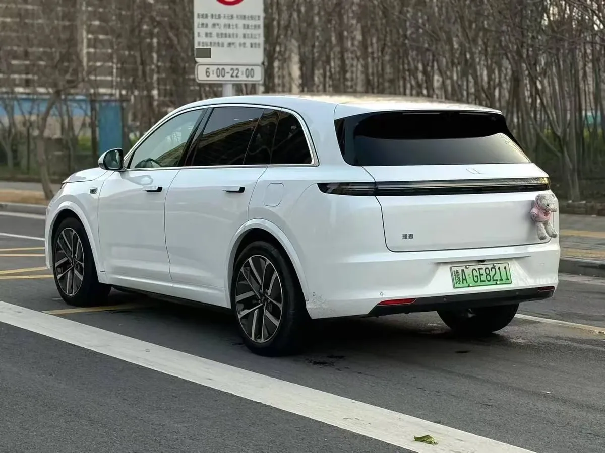 LI AUTO L7 MAX 2023