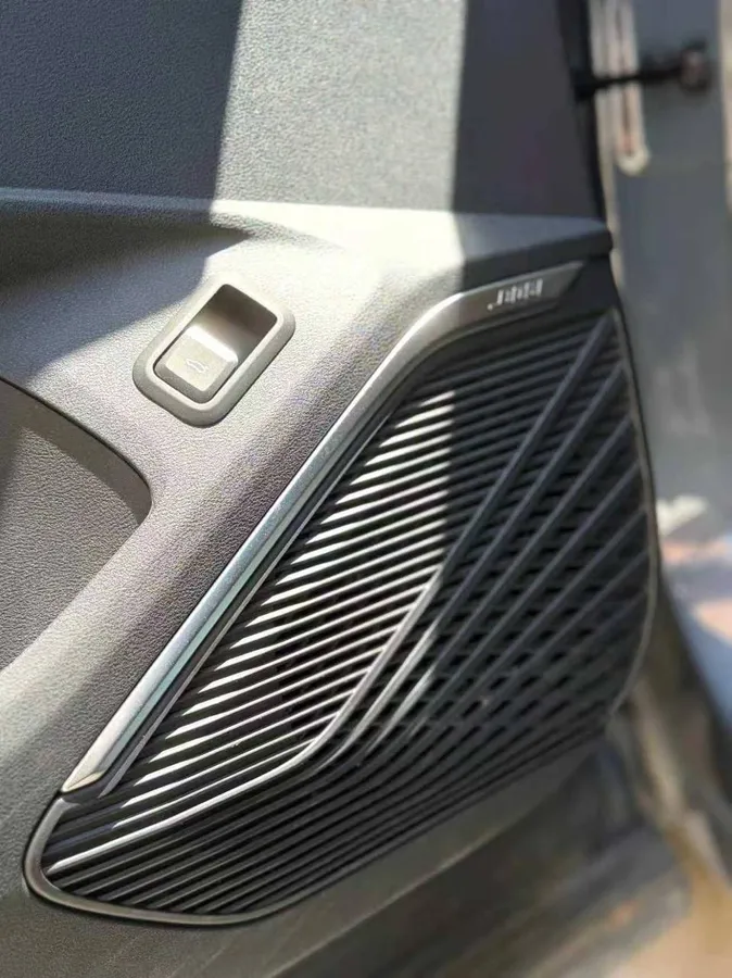 GEELY MONJARO 2022
