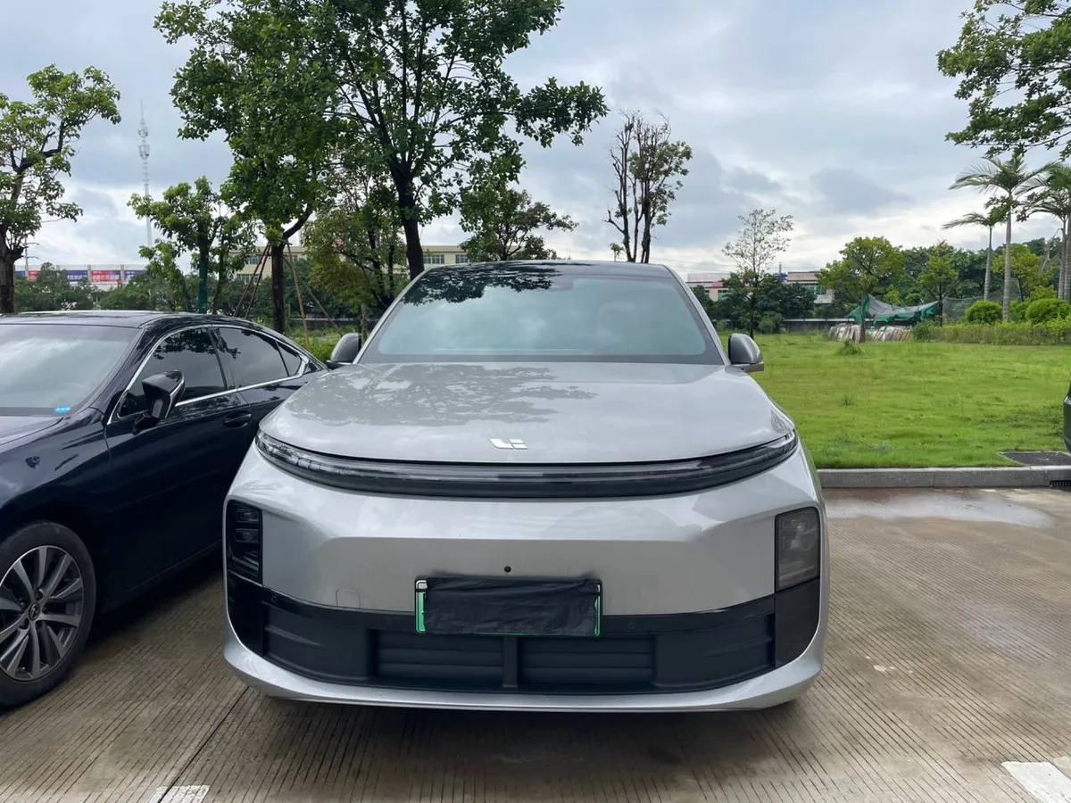 LI AUTO L6 PRO 2024