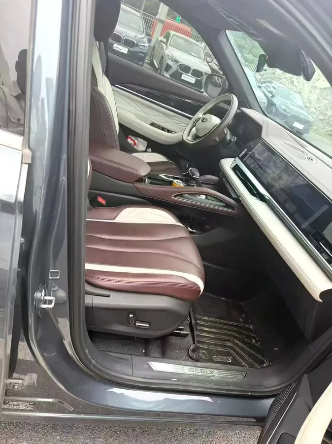 GEELY MONJARO 2021