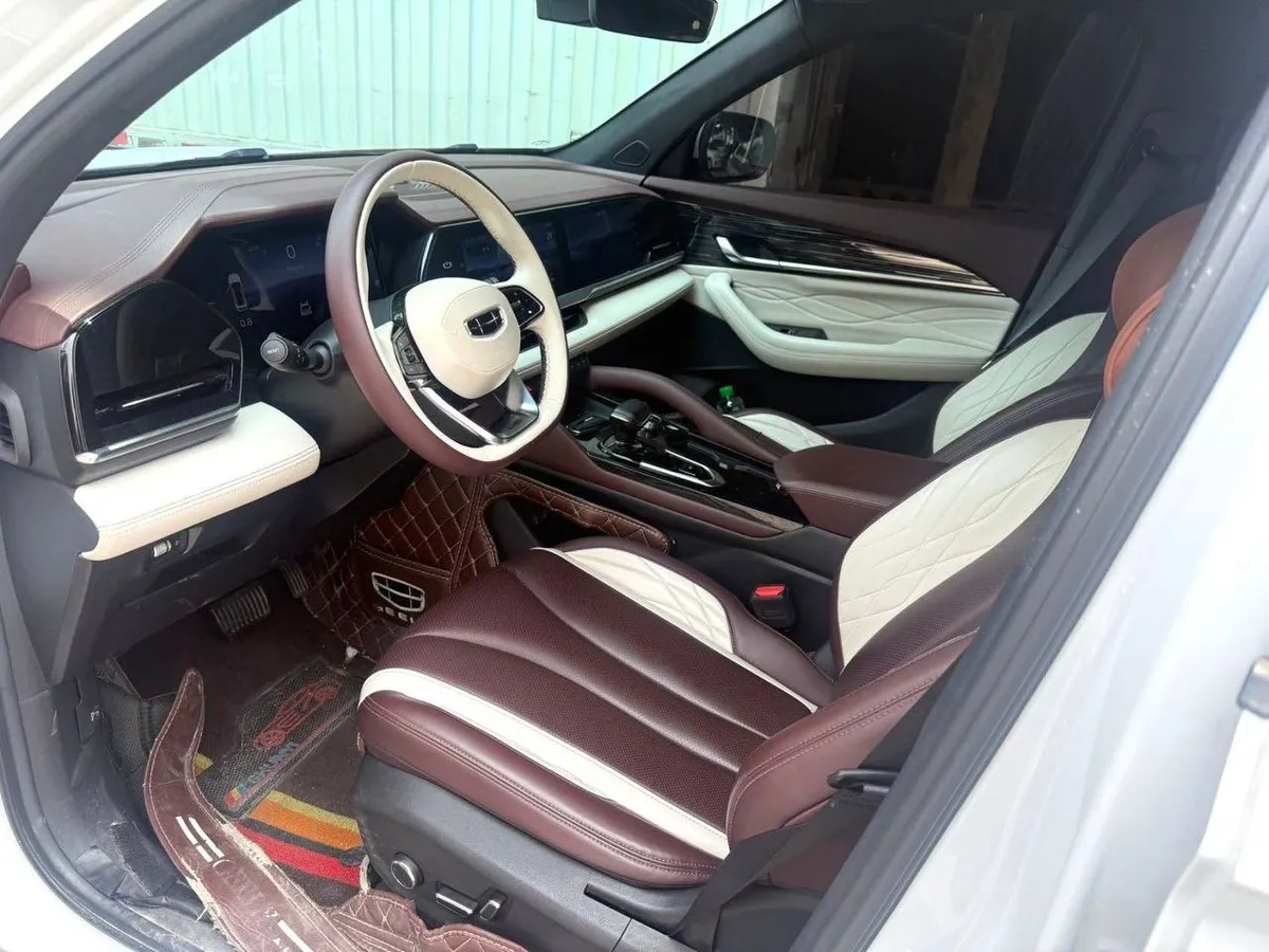 GEELY MONJARO 2022