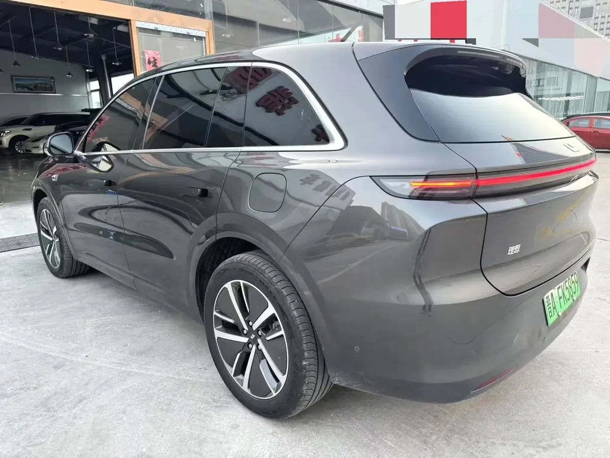 LI AUTO L6 MAX 2024