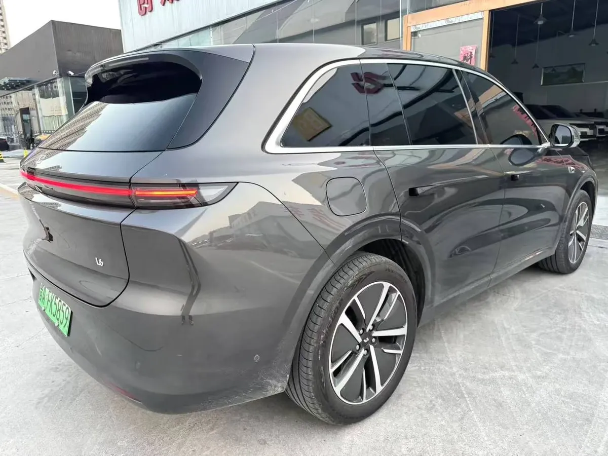 LI AUTO L6 MAX 2024