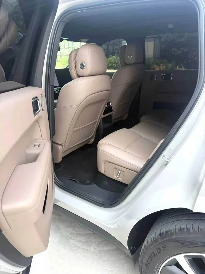 LI AUTO L6 MAX 2025