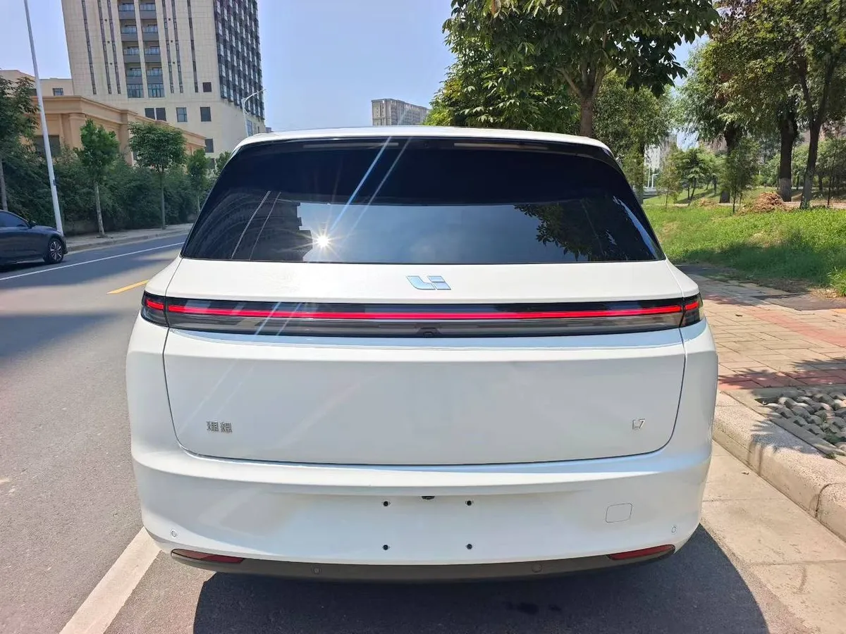 LI AUTO L7 PRO 2024