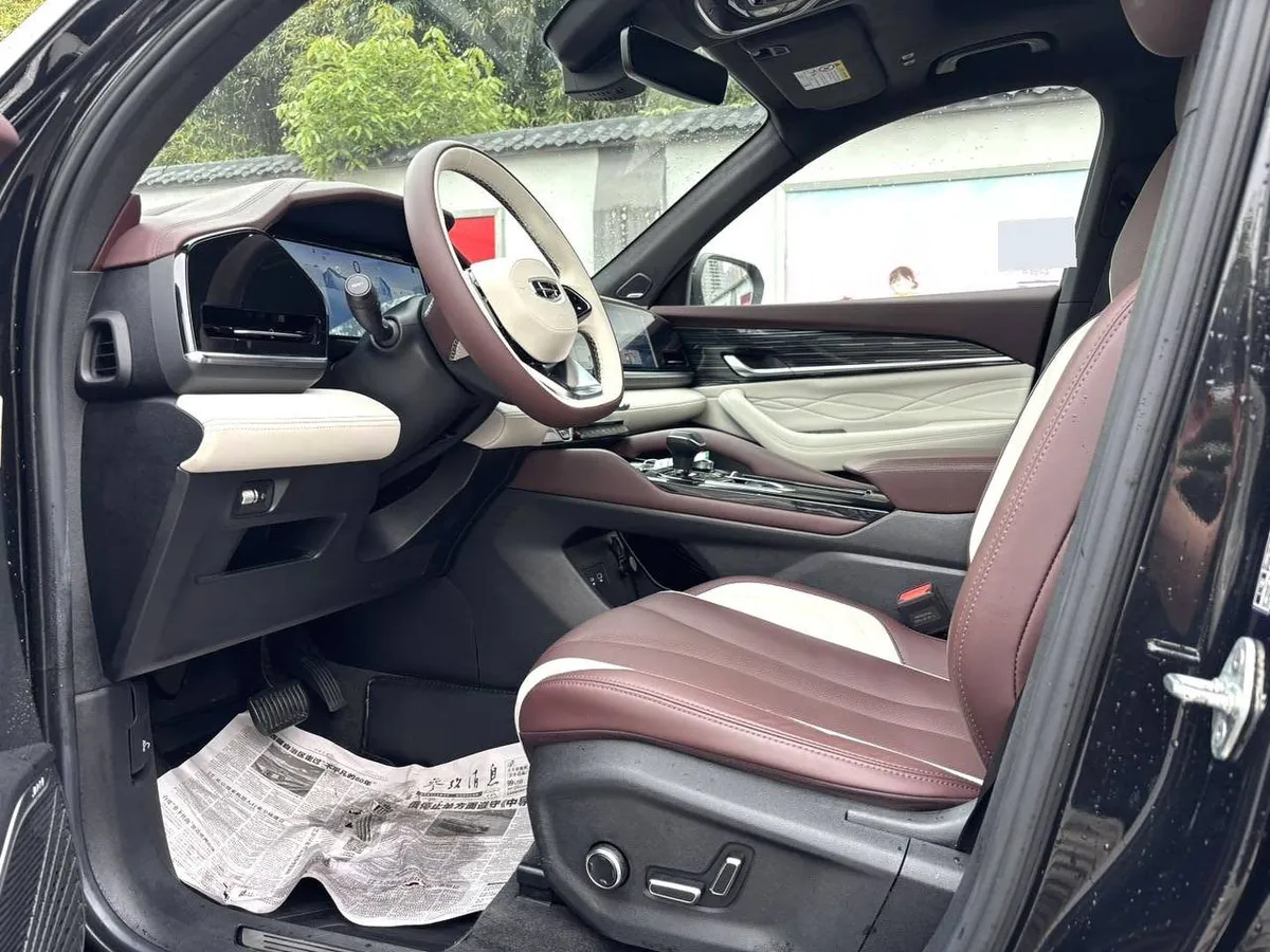 GEELY MONJARO 2022