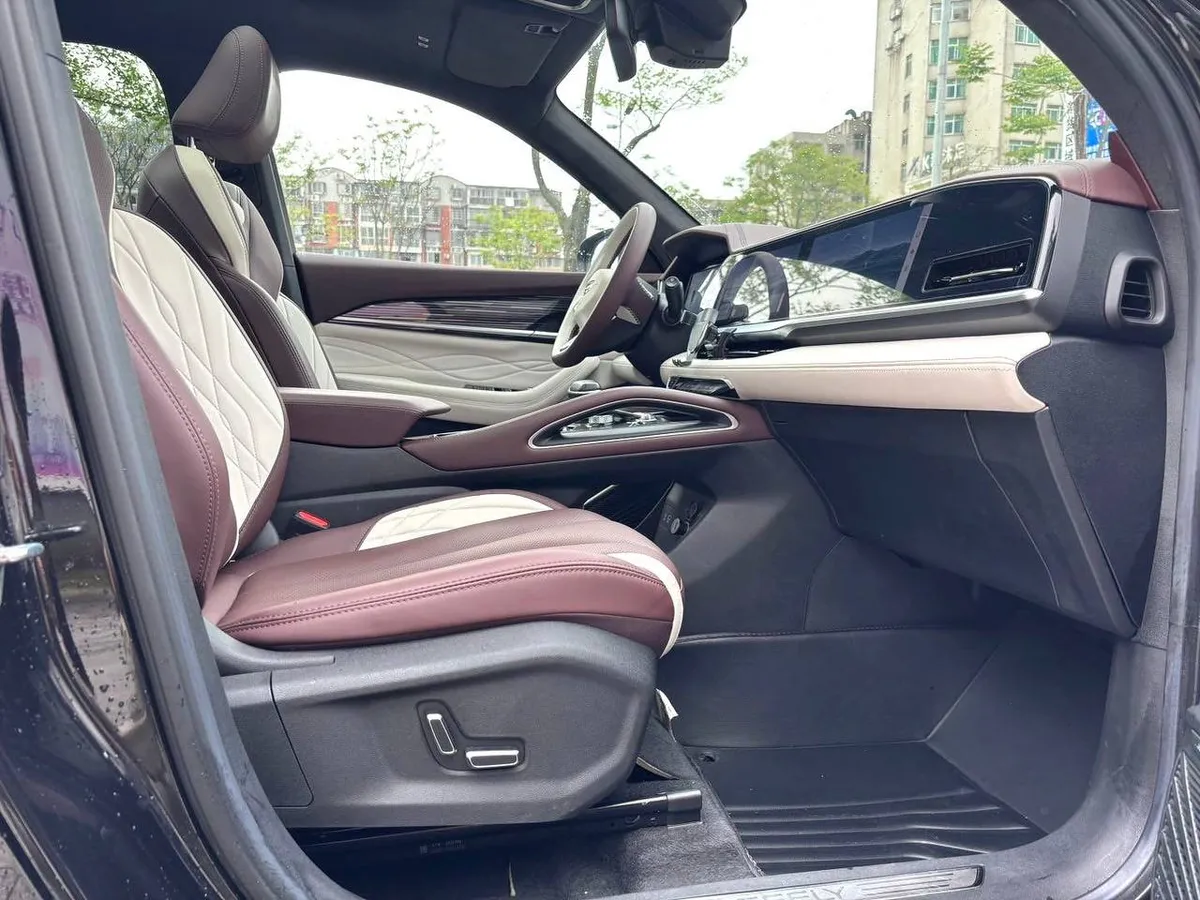 GEELY MONJARO 2022