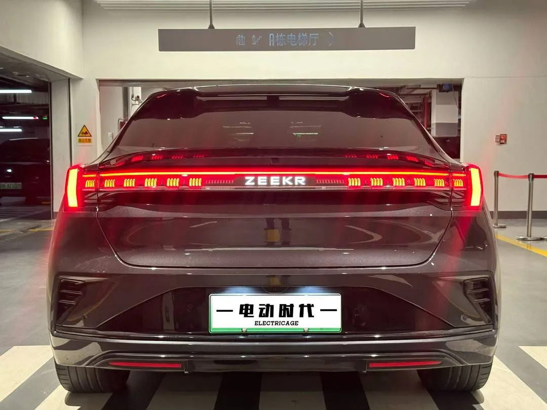 ZEEKR 001 KWH 001 ULTRA 103 KWH 2025