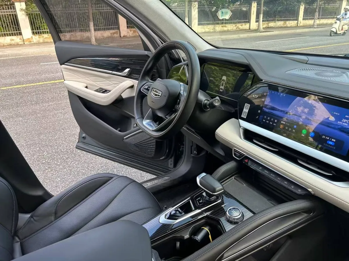 GEELY MONJARO 2023