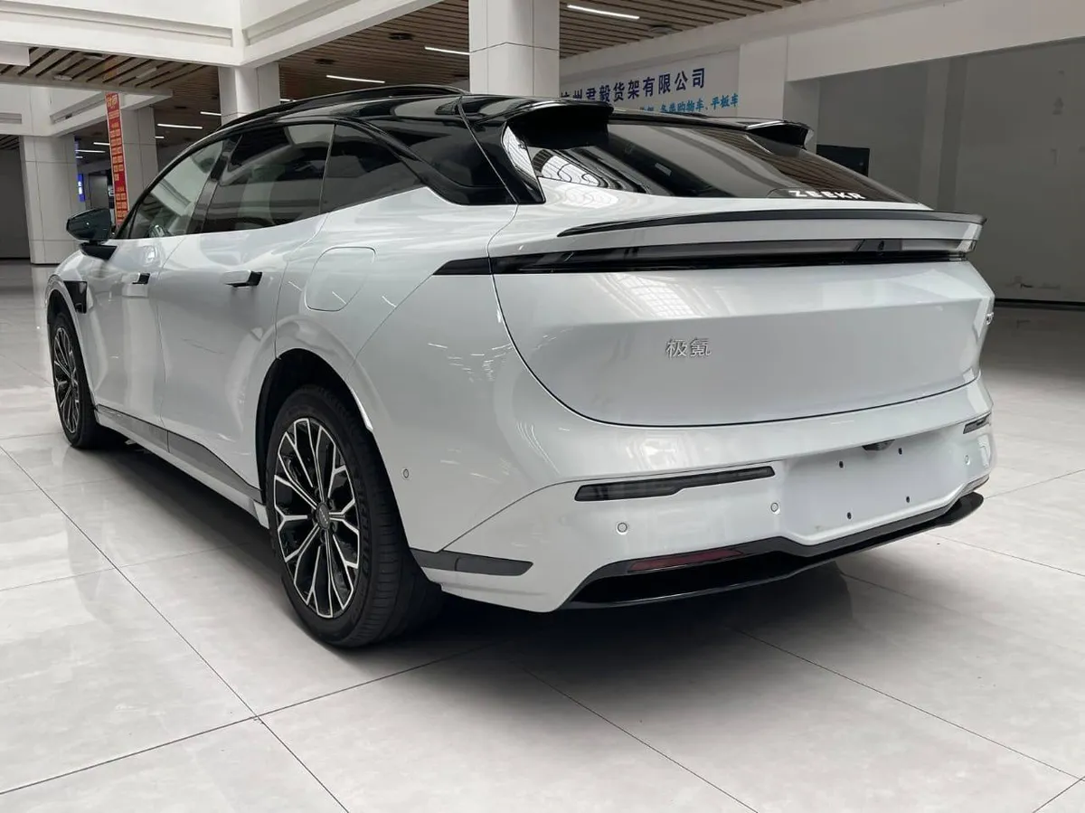 ZEEKR 007 KWH 007 GT 75 KWH 2025