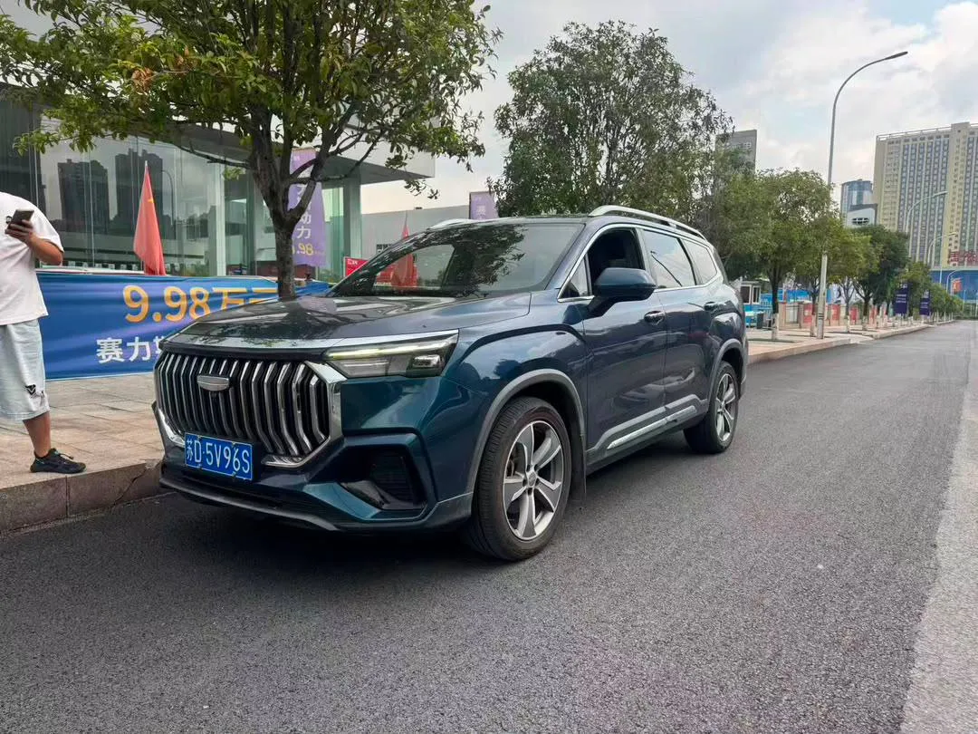 GEELY OKAVANGO 2022