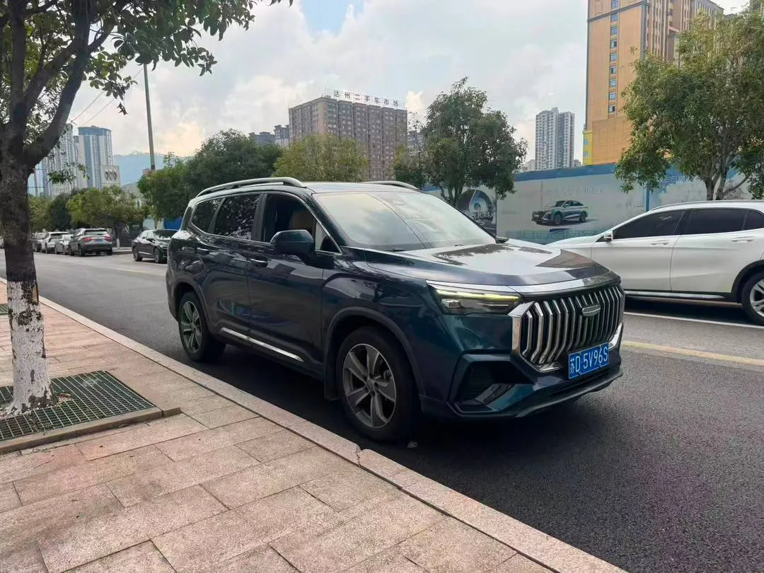 GEELY OKAVANGO 2022
