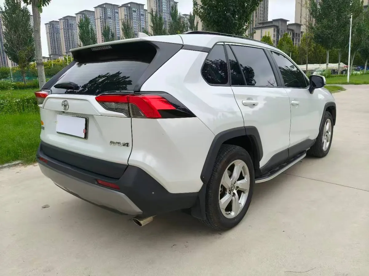 TOYOTA RAV4 2WD 2021