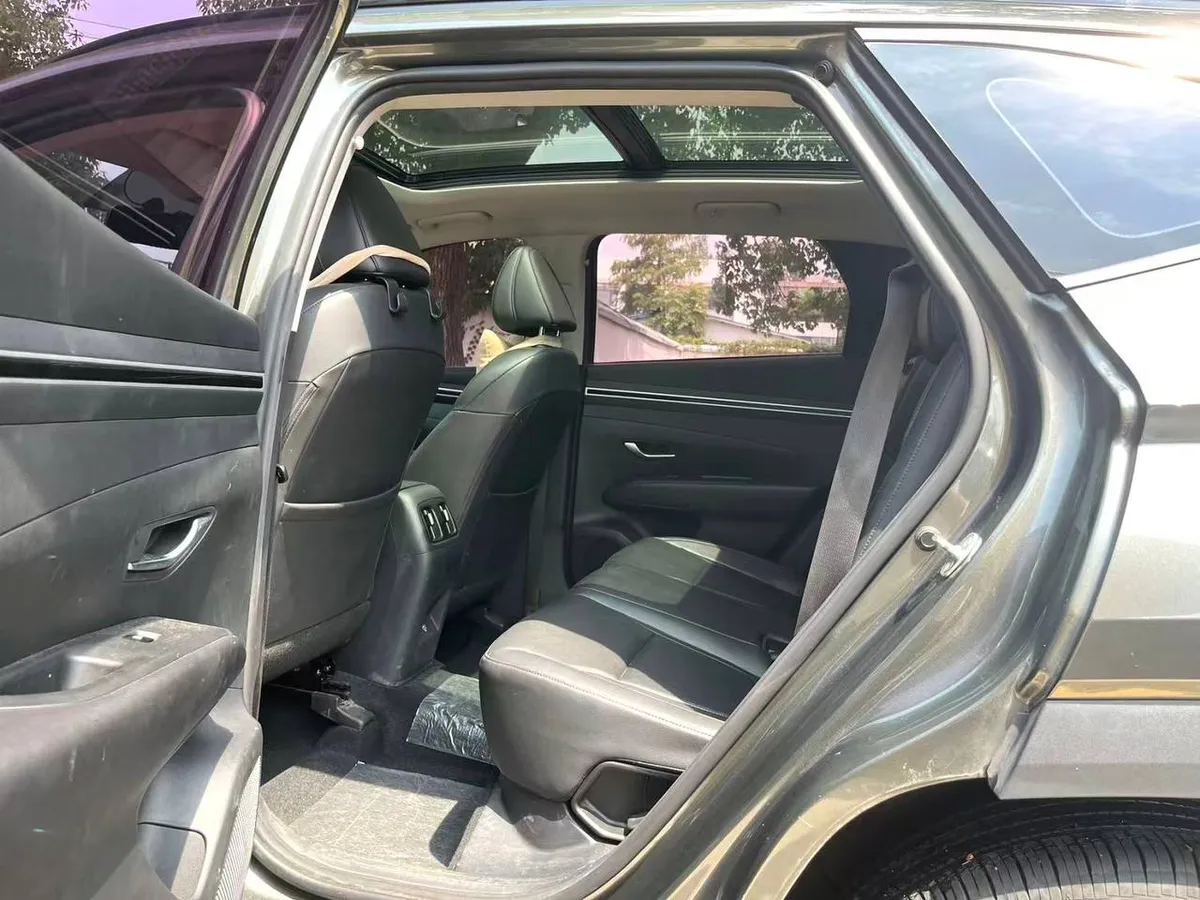 HYUNDAI TUCSON 2023