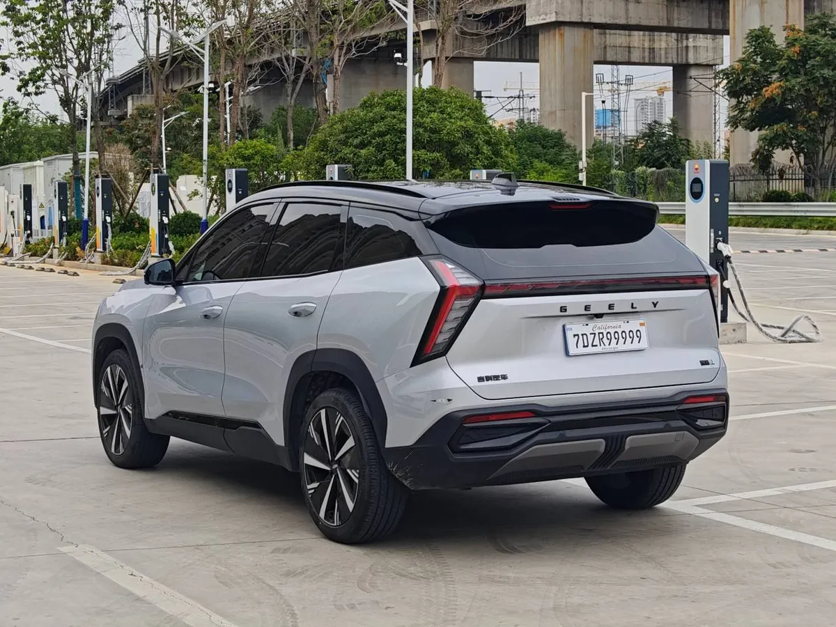 GEELY BOYUE L 2022