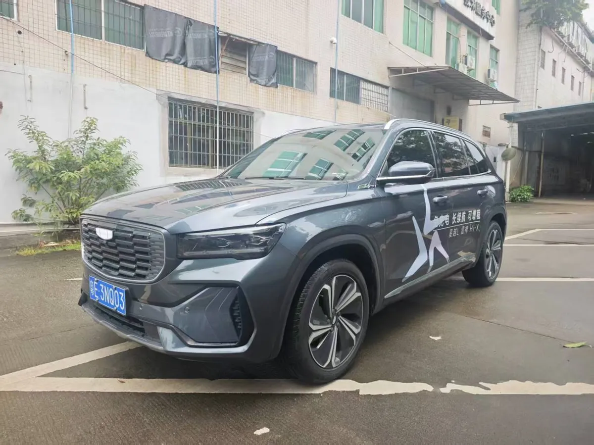 GEELY MONJARO 2022