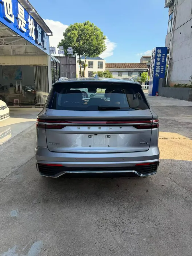 GEELY MONJARO 2022