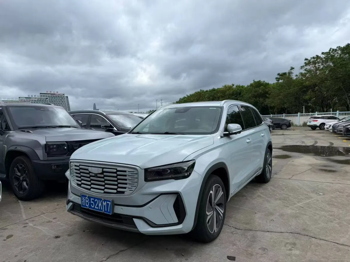 GEELY MONJARO THOR HI-X 2022