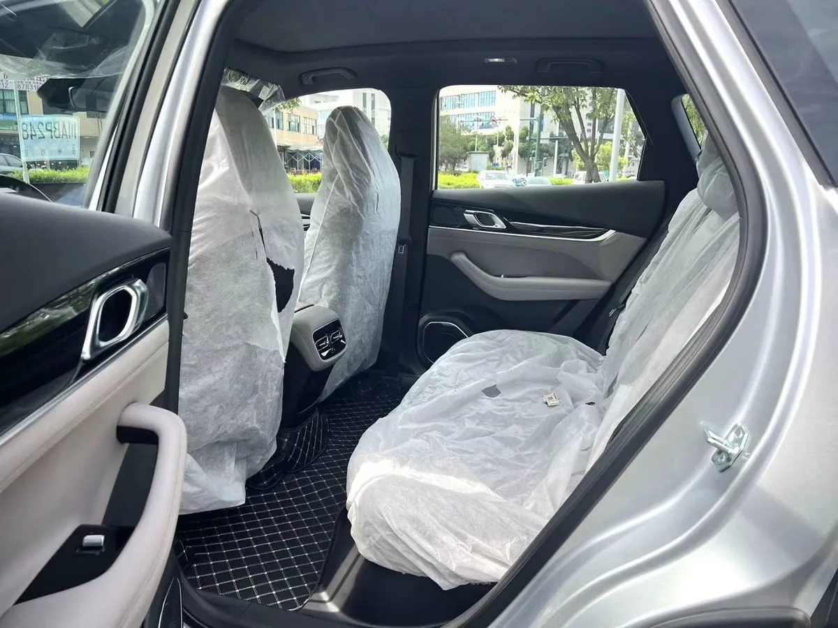 GEELY BOYUE L 2025