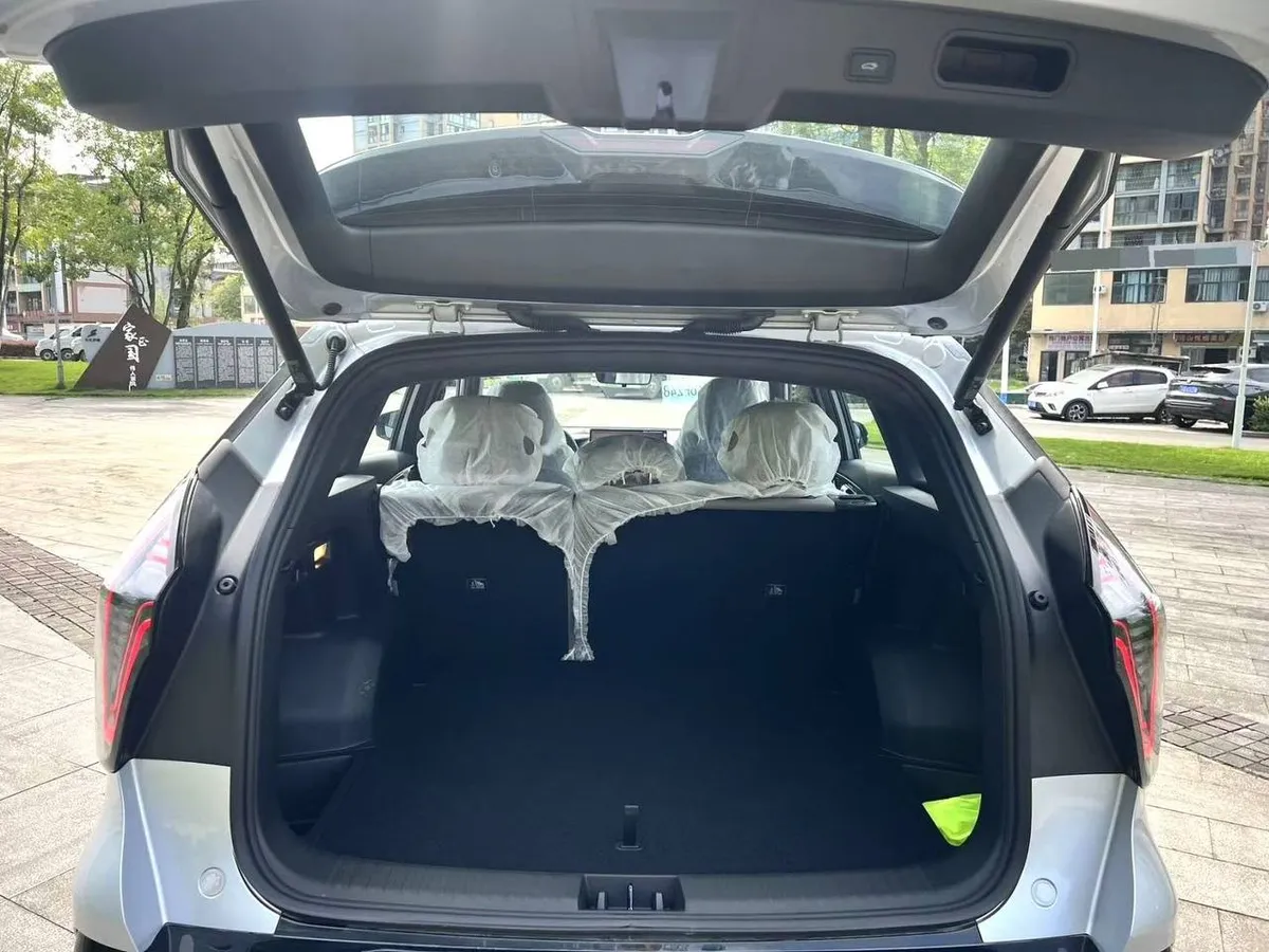 GEELY BOYUE L 2025