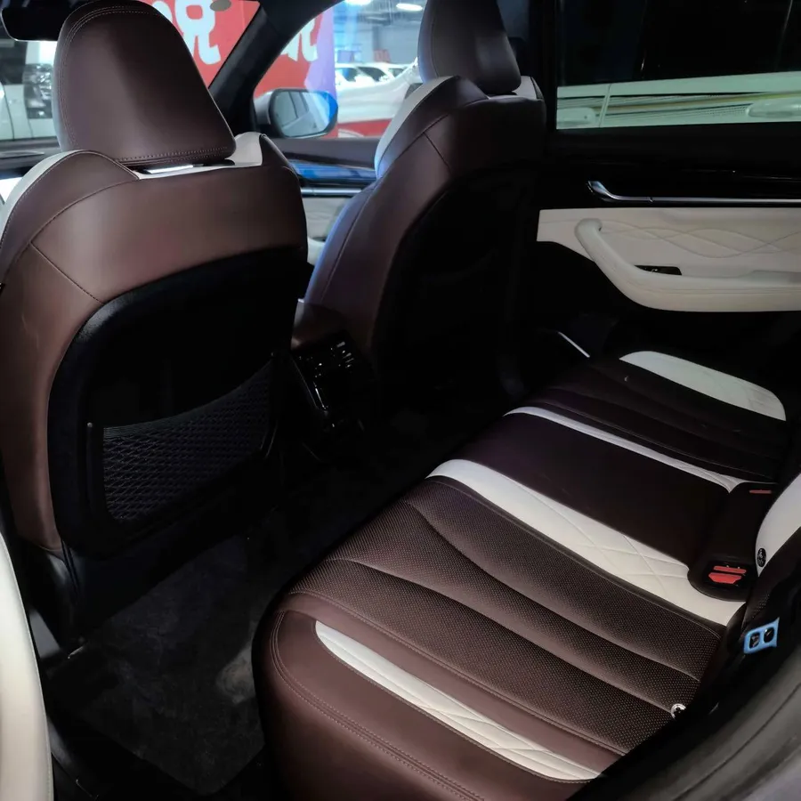 GEELY MONJARO 2022
