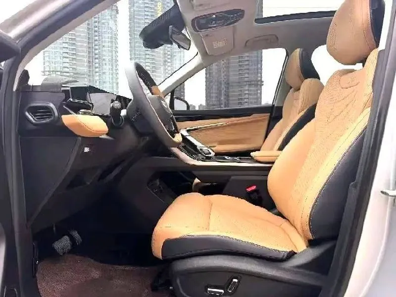 GEELY BOYUE L 2023