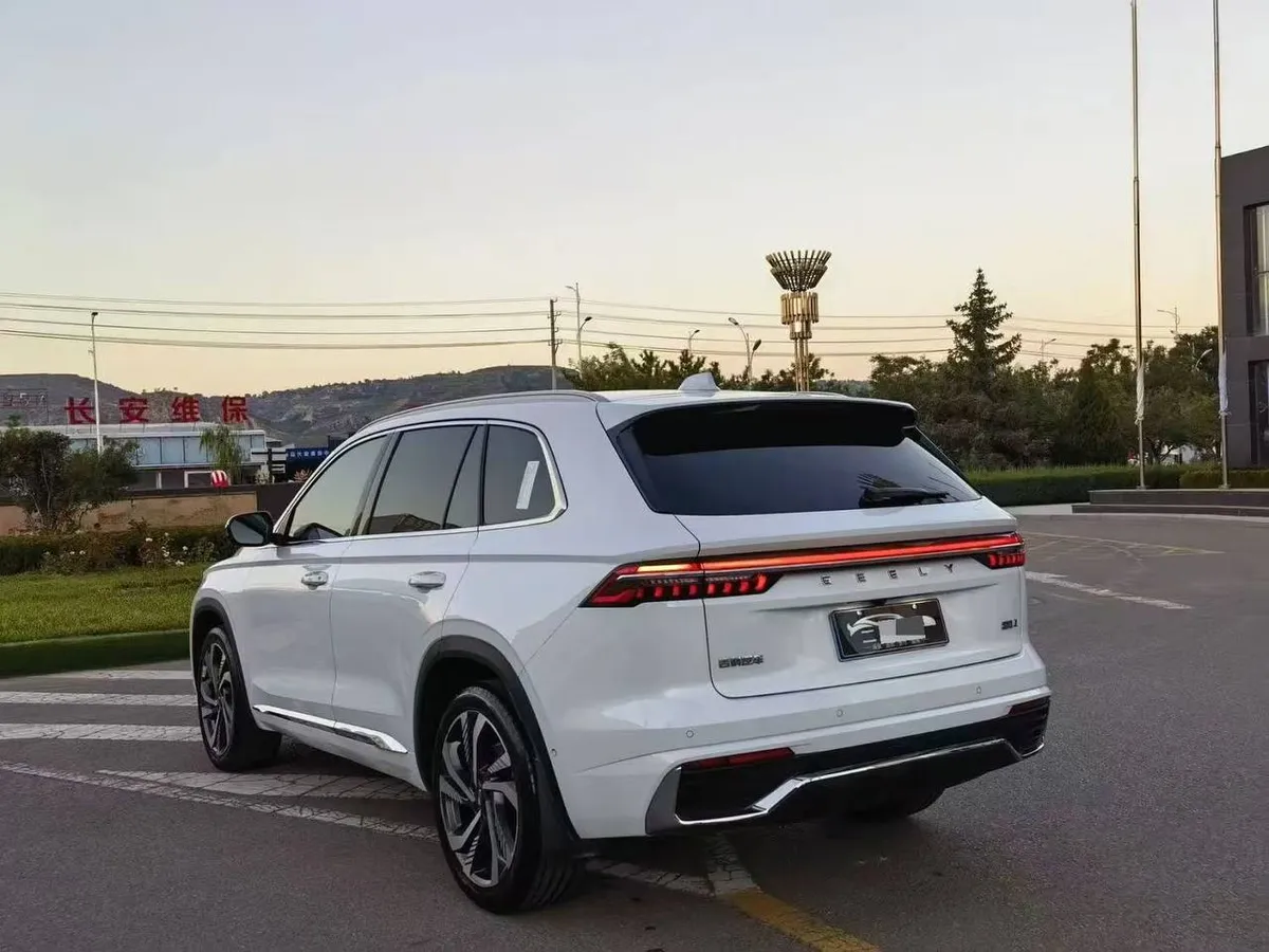 GEELY MONJARO 2023