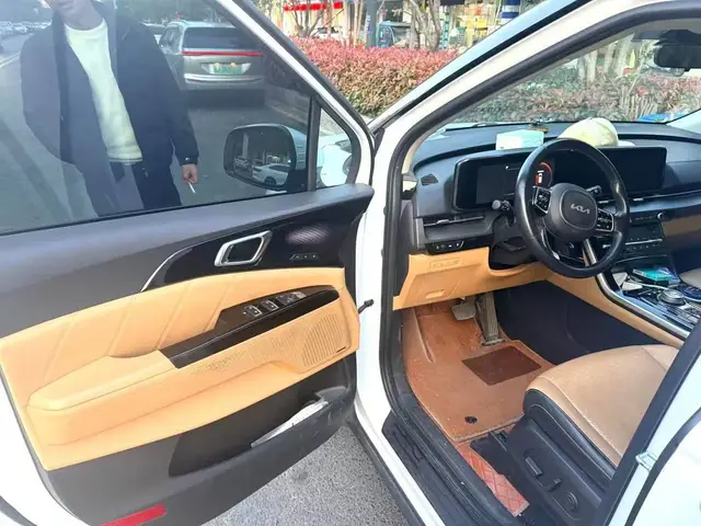 KIA CARNIVAL 2022