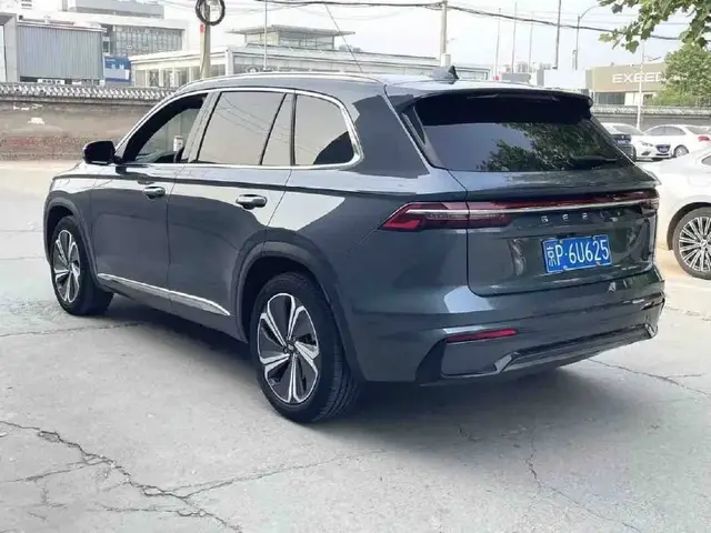GEELY MONJARO 2022