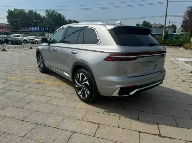 GEELY MONJARO 2022