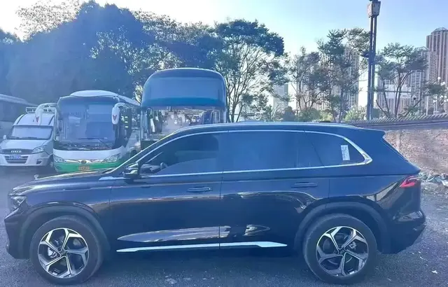 GEELY MONJARO 2022