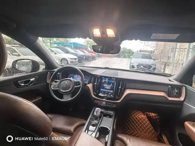 VOLVO XC60 4WD 2023