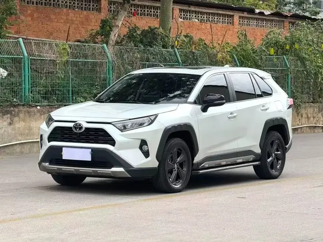 TOYOTA RAV4 2023