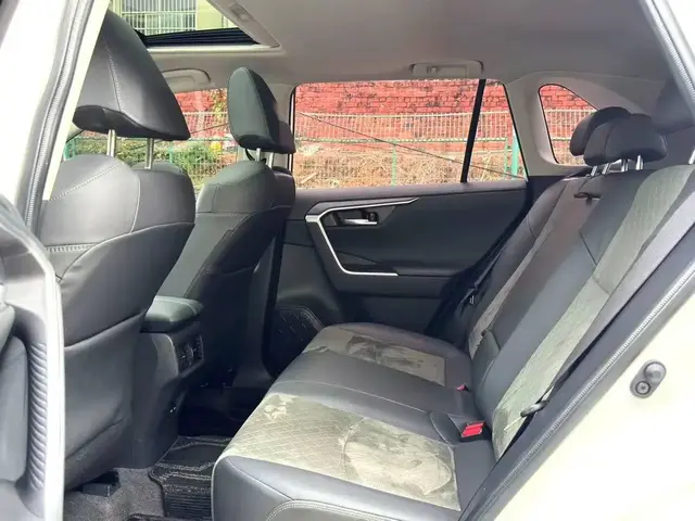 TOYOTA RAV4 2023
