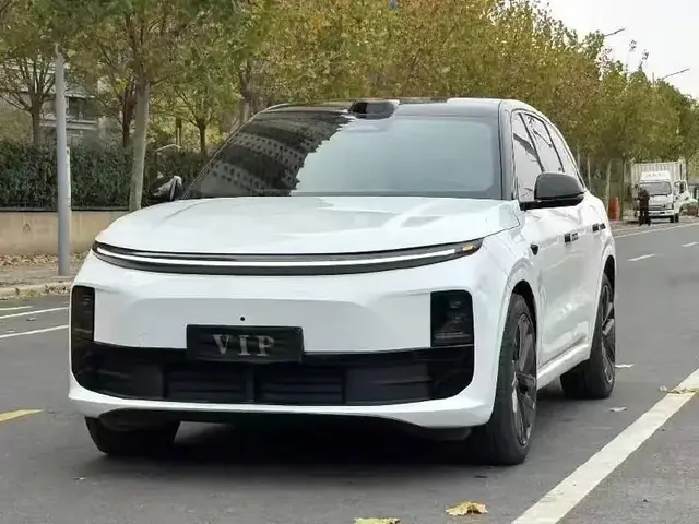 LI AUTO L6 MAX 2024