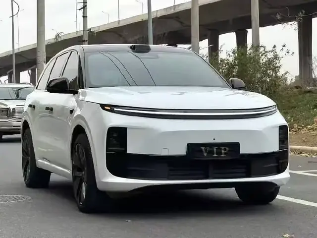 LI AUTO L6 MAX 2024
