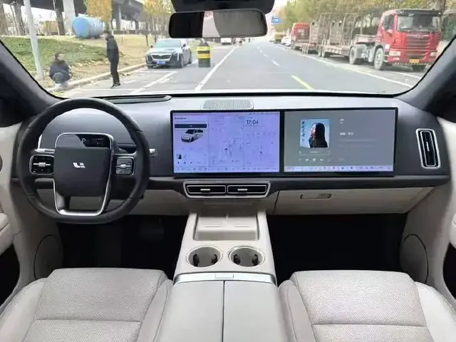 LI AUTO L6 MAX 2024