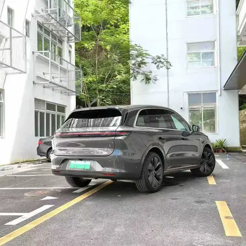 LI AUTO L6 MAX 2024