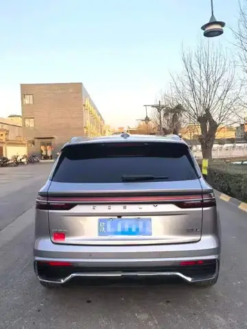 GEELY MONJARO 2022