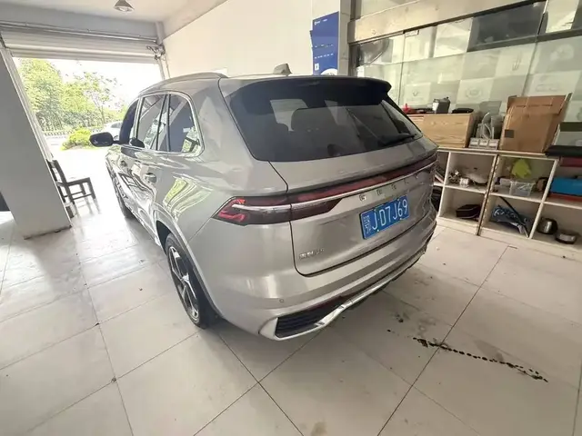 GEELY MONJARO 2022