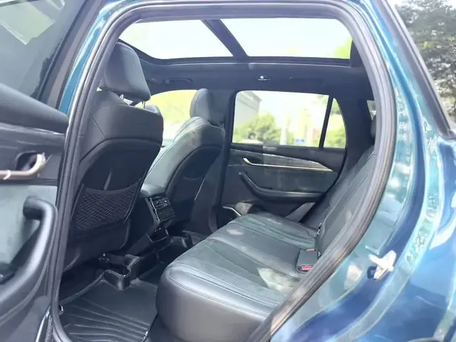 GEELY MONJARO 2022