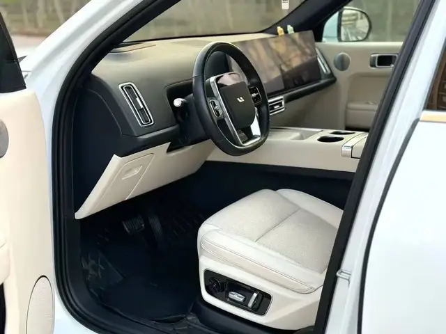 LI AUTO L7 MAX 2023