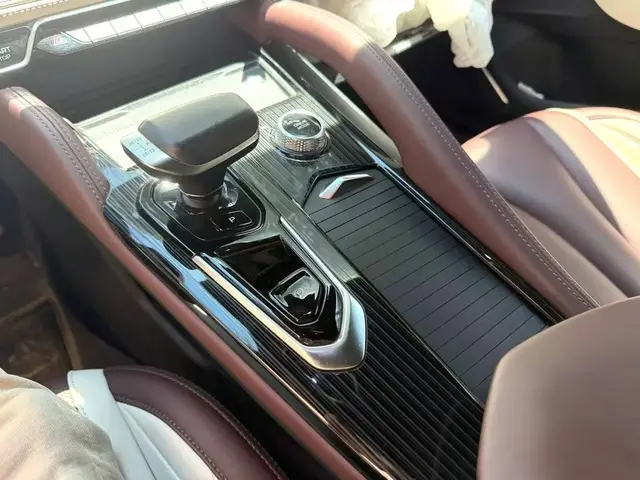 GEELY MONJARO 2022